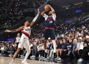 爵士复出首战，命运悬念状态火爆，西蒙斯成为焦点！的简单介绍