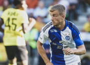 加拿大队表现强劲，牢牢守住积分榜榜首的简单介绍